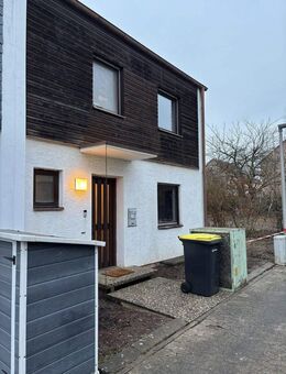 Provisionsfreies Reihenendhaus Niederwerrn/Schweinfurt zu verkaufen - Niederwerrn