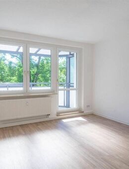 * großzügige 2-Zimmerwohnung mit Balkon ** - Chemnitz