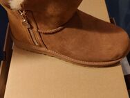 Original UGG Boots, Bailey Zip mini, Gr. 42 - Frankfurt (Main) Nordend-Ost