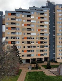 Schöne 1-Zimmer-Wohnung mit überdachtem, sonnigem Balkon - Freudenstadt