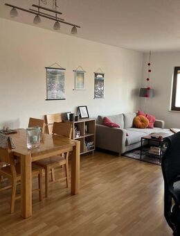 Zentral gelegene und sehr gepflegte 2 Zi.-Wohnung mit Lift und Balkon - Konstanz