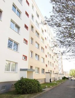 Sanierte 4-Raumwohnung mit Balkon - Pößneck