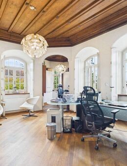 Die Bel Étage des Schlosses - Historisch wohnen, Geschichte erleben im Schloss Reutti - Neu Ulm