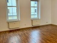 Schöne 2-Zimmer-Eigentumswohnung im 1.OG - Lengenfeld