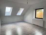 Hude-Wüsting: Geräumige Dachgeschosswohnung in ruhiger Wohngegend! - Hude (Oldb)