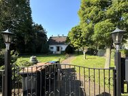 Freistehendes Einfamilienhaus mit XXL-Garten: Familienoase mit Garage & 2 Stellplätzen in Wuppertal - Wuppertal