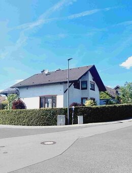 Bad Camberg: Gemütliches Zuhause mit Kamin und Terrasse - Bad Camberg