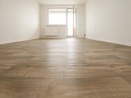 2-Raum Umbauwohnung mit großer Küche und HWR - Magdeburg