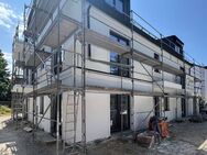 Helle 3-Zimmer-OG-Wohnung mit zwei Balkonen und Gäste-WC in sehr ruhiger Lage - München