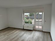 Besondere 3-Zimmer-Wohnung mit drei Balkonen und Loggia sucht neue Bewohner! - Schortens