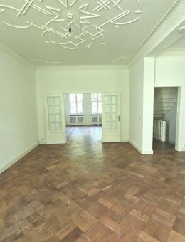 Schwachhausen/Bürgerpark: Elegantes 8 Zimmer Reihenhaus mit Süd-West Garten, ca.315 m² W/Nutzfläche - Bremen