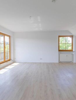 Sofort bezugsfreie 3-Zimmer-Dachgeschoßwohnung mit Weitblick in Peiting! - Peiting