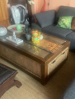 Couch und Couch Tisch - Nettetal