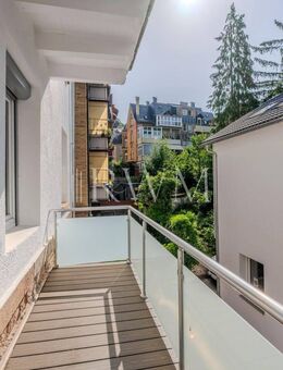Hochwertig kernsanierte 3-Zimmer-Wohnung mit Balkon in zentraler, exklusiver Lage in Stuttgart-Dobel - Stuttgart
