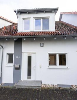 Ihr neues Zuhause in ruhiger Wohnlage - gepflegtes Reihenmittelhaus mit Garten und Garage - Laichingen