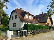 Familienidylle in Rudow: Einfamilienhaus mit Garten, Garage und Ausbaupotenzial im Dachgeschoss - Berlin