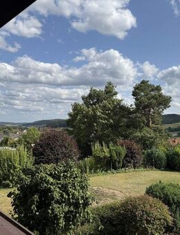 Charmante Erdgeschosswohnung mit Garten, Balkon und Kaminofen in Gladenbach-Mornshausen - Gladenbach