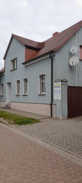 Grundstück: Wohnhaus+Nebenflächen+laufende Tischlerei für Übernahme - Gommern