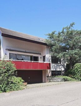 Freistehendes Einfamilienhaus mit großem Potenzial in Traumlage von Waiblingen-Beinstein. - Waiblingen