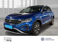 VW T-Roc, 1.0 TSI MOVE, Jahr 2023 - Oldenburg (Holstein)