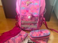 Rucksack Schulmappe mit LED Streifen, MCNeill, 4 teilig - Berlin