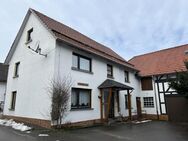 Einfamilienhaus mit Nebengebäude voller Möglichkeiten - Willingen (Upland)