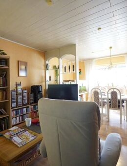 772,- EUR/mtl. Nebenkosten = niedriger Kaufpreis! Großzügige 3-Zimmer-Wohnung mit Balkon und Garage - Groß Gerau