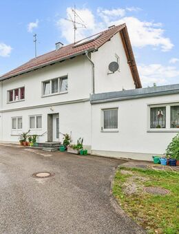 Großes, ausbaufähiges Haus mit vielfältigen Nutzungsmöglichkeiten in zentraler Lage von Scherstetten - Scherstetten