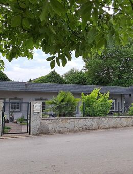 " RESERVIERT " Bungalow mit separat zugänglichem Apartment - Gelsenkirchen