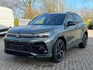 VW Tiguan, R-Line Limited BLACK HARMAN NA, Jahr 2024 - Buchholz (Nordheide)