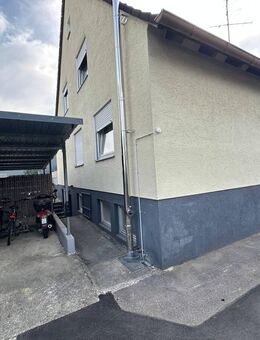 Zweifamilienhaus mit Einliegerwohnung für Kapitalanleger oder Eigennutzung - Dettingen (Teck)