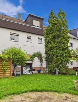 ***Platz zum Ankommen! Dachgeschoss - 3 ZKB in familiärem 4-Familienhaus in Brühl*** - Brühl (Baden-Württemberg)