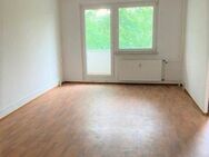 **tolle 3-Raum Wohnung mit Balkon und EBK in Gera-Lusan** - Gera