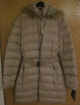 Gr. XXL = 42: Daunen-Winter-Jacke mit abnehmbarer Fell-Kapuze (Fell unbekannt), beige "ADREXX", neu - München