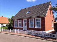 Insulanerhaus mit 3 Wohneinheiten auf der schönen Nordseeinsel Borkum - Borkum