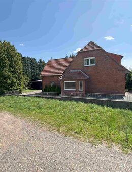 Haus mit Potenzial und großem Grundstück... - Hille