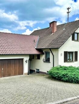 Sonniges Wohnglück mit Gartenparadies: Traumhaftes Einfamilienhaus für Ihre Familie - Dornhan