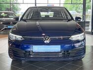 VW Golf VIII 1.5 eTSI DSG Life AHK Allwetterreifen - Glinde