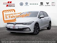 VW Golf, 1.0 VIII eTSI Move, Jahr 2023 - Rathenow