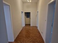 3 Raum Wohnung mit verglastem Balkon - Zeitz