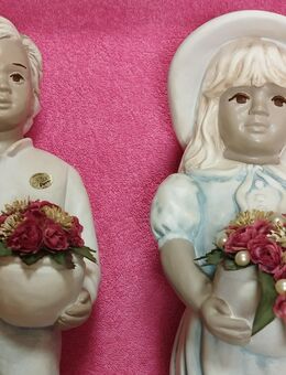 Original Alice Figuren - Mädchen und Junge beige-blau mit Blumen - Kerken