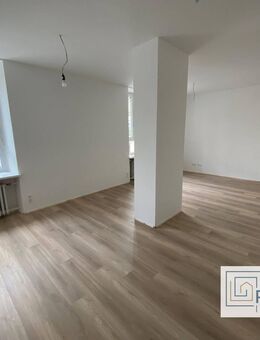 Kernsanierte 3-Zimmer-Wohnung in Lörrach-City am Senser Platz +++ Rösch Immobilien - Lörrach