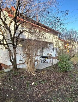 !!!!! Charmantes 2-3 Familienhaus in schöner Lage von Ditzingen !!!!! - Ditzingen