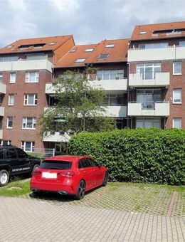 Frisch renovierte 2-Zimmer-Wohnung mit Balkon & Stellplatz im 2. OG - zu vermieten! - Zeitz