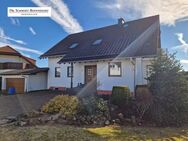 Großzügiges Einfamilienhaus mit Einliegerwohnung und Doppelgarage in begehrter Lage von Hof! - Hof (Rheinland-Pfalz)