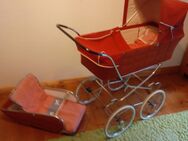 Vintage - Puppenwagen, rot , zusammenklappbar, mit Karrenaufsatz u Fußsack - Buxtehude