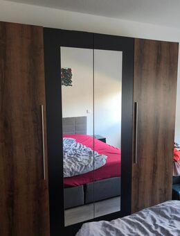 Keiderschrank 3 Jahre alt - Duisburg