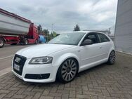 Audi A3 2.0 TDI S line Sportpaket plus #Sport #S3 Opk - Bad Dürrheim