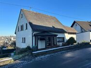 Hachenburg Stadt, Schloßblick! 1 bis 2 Familienhaus, 3 Garagen! - Hachenburg