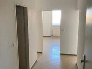 Gut geschnittene 2-Zimmer-Wohnung mit Balkon zu vermieten! - Frankfurt (Main)